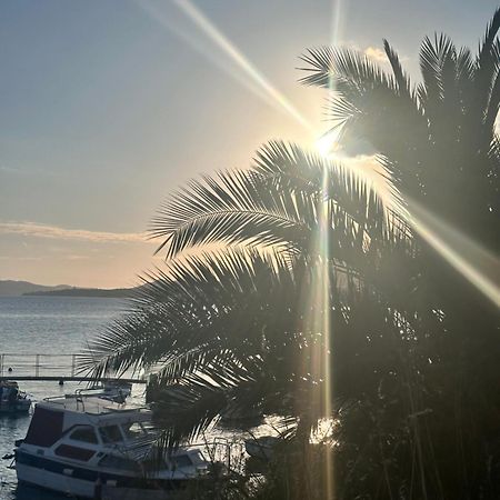 Vila Zrina - Apartmani Trogir Zewnętrze zdjęcie