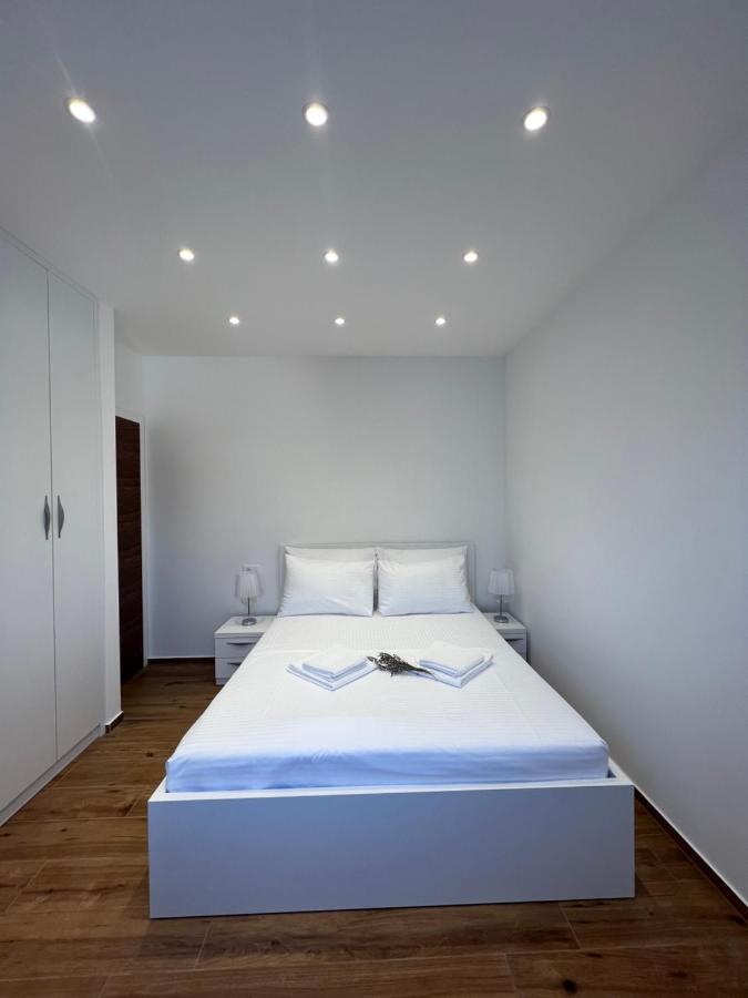 Vila Zrina - Apartmani Trogir Zewnętrze zdjęcie